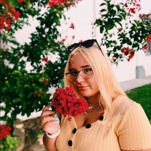 Meet your Posher, Alana